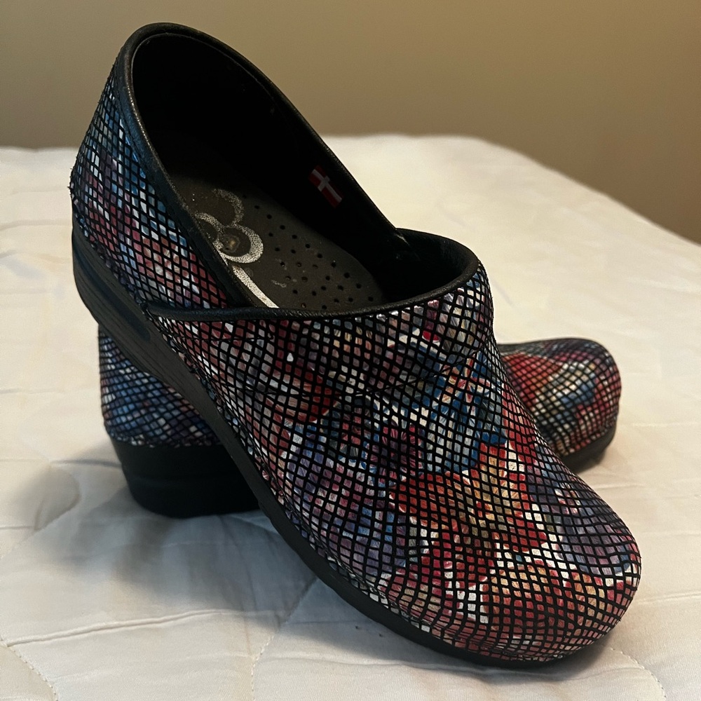 Sanita clogs